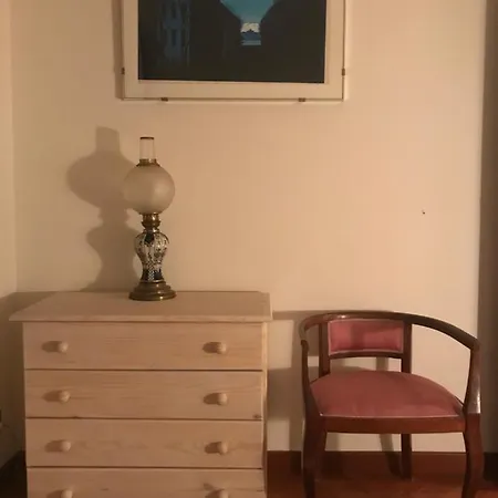 Apartment La Casa Del Melograno Alba (Piedmont)