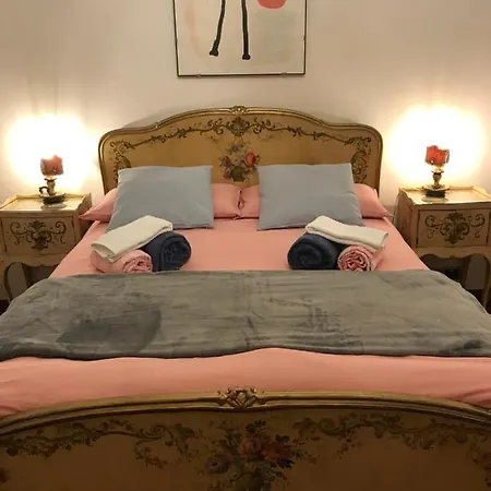 La Casa Del Melograno Alba (Piedmont)
