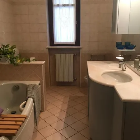 La Casa Del Melograno * Alba (Piedmont)