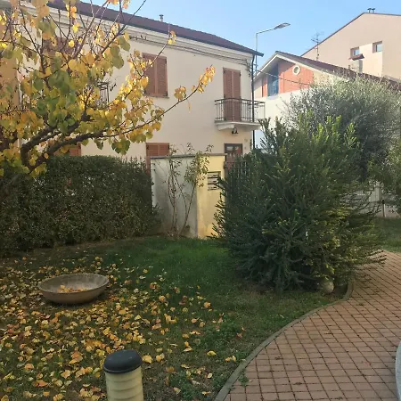 Apartment La Casa Del Melograno