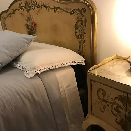 La Casa Del Melograno * Alba (Piedmont)